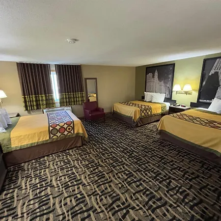 Super 8 by Wyndham McLean/Bloomington SW