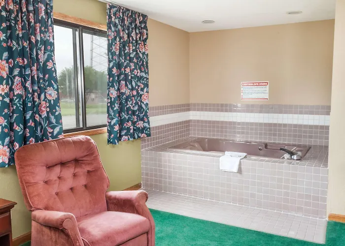 Super 8 By Wyndham Mclean/bloomington Sw 2* McLean