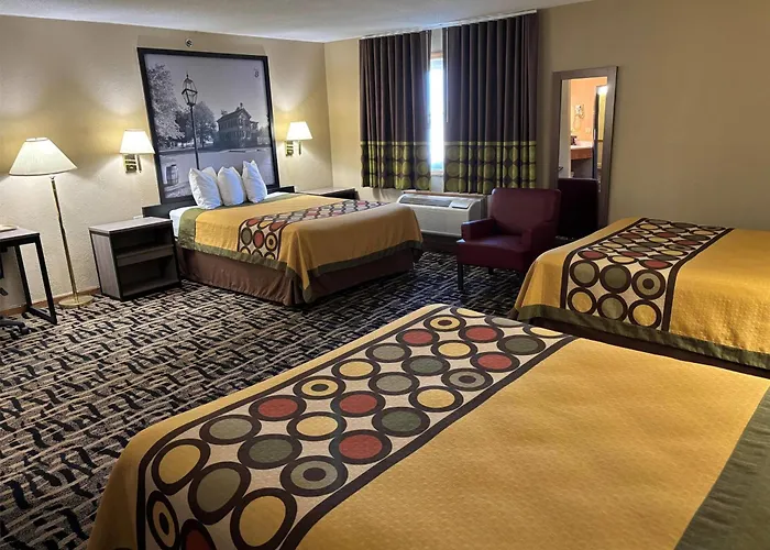 Super 8 By Wyndham Mclean/bloomington Sw 2*