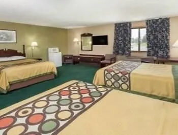 Super 8 By Wyndham Mclean/bloomington Sw Motel 2*